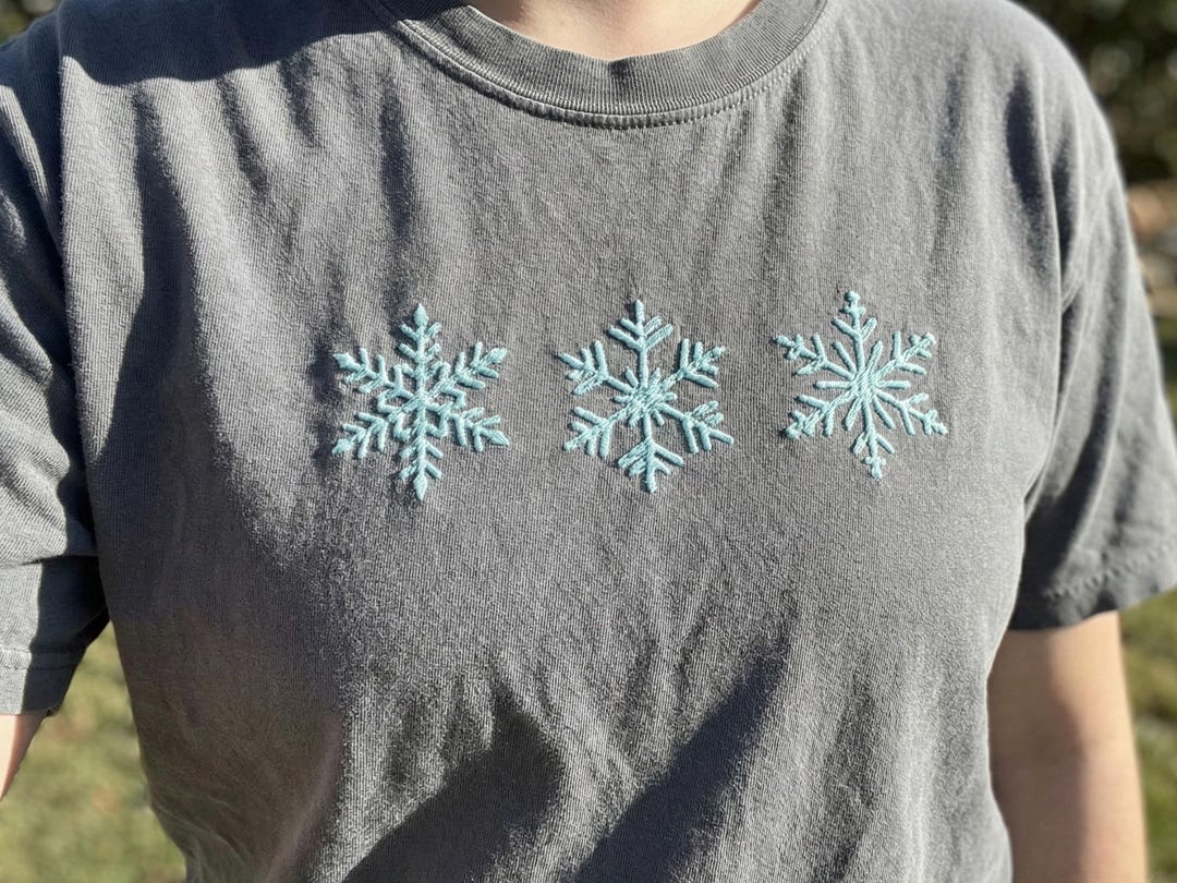 Snowflake Embroidered T-shirt - Personalized Christmas Design - Cute ...