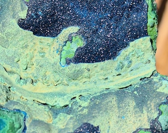 Matriz de cornetita, malaquita y crisocola, rara y de gran calidad. Mina Estrella del Congo, RDC.