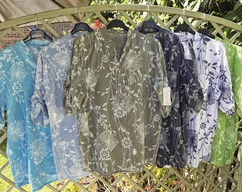 Dandelion Print Ladies 3/4 Sleeved Top. Six Colours Available.