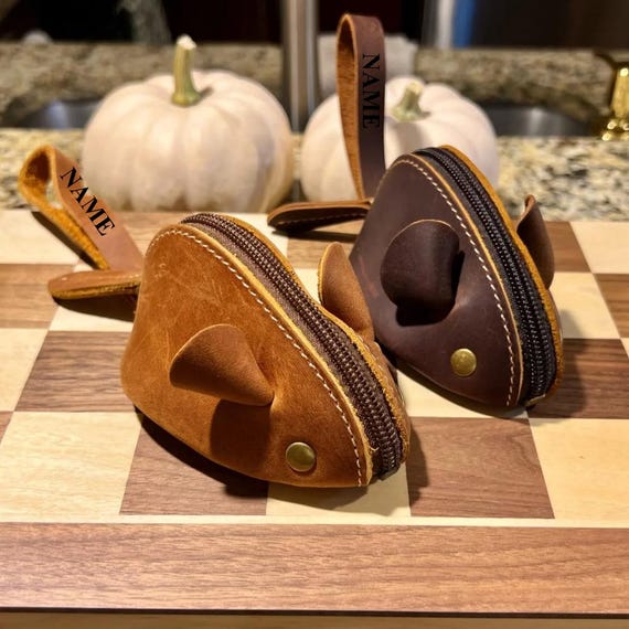 Full-Grain Leather Mouse-Shaped Coin Purse: Handmade Leather Bag,Gift for Animal Lovers KEY Purse