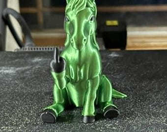 Middle Finger Horse Green 4"