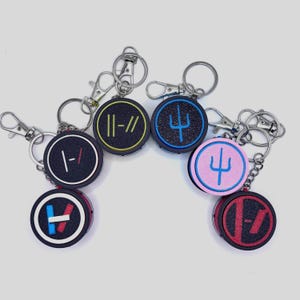 Twenty One Pilots–Inspired Fidget Drum Keychain | Clicky 3D Printed Keychain | Multiple Eras Available