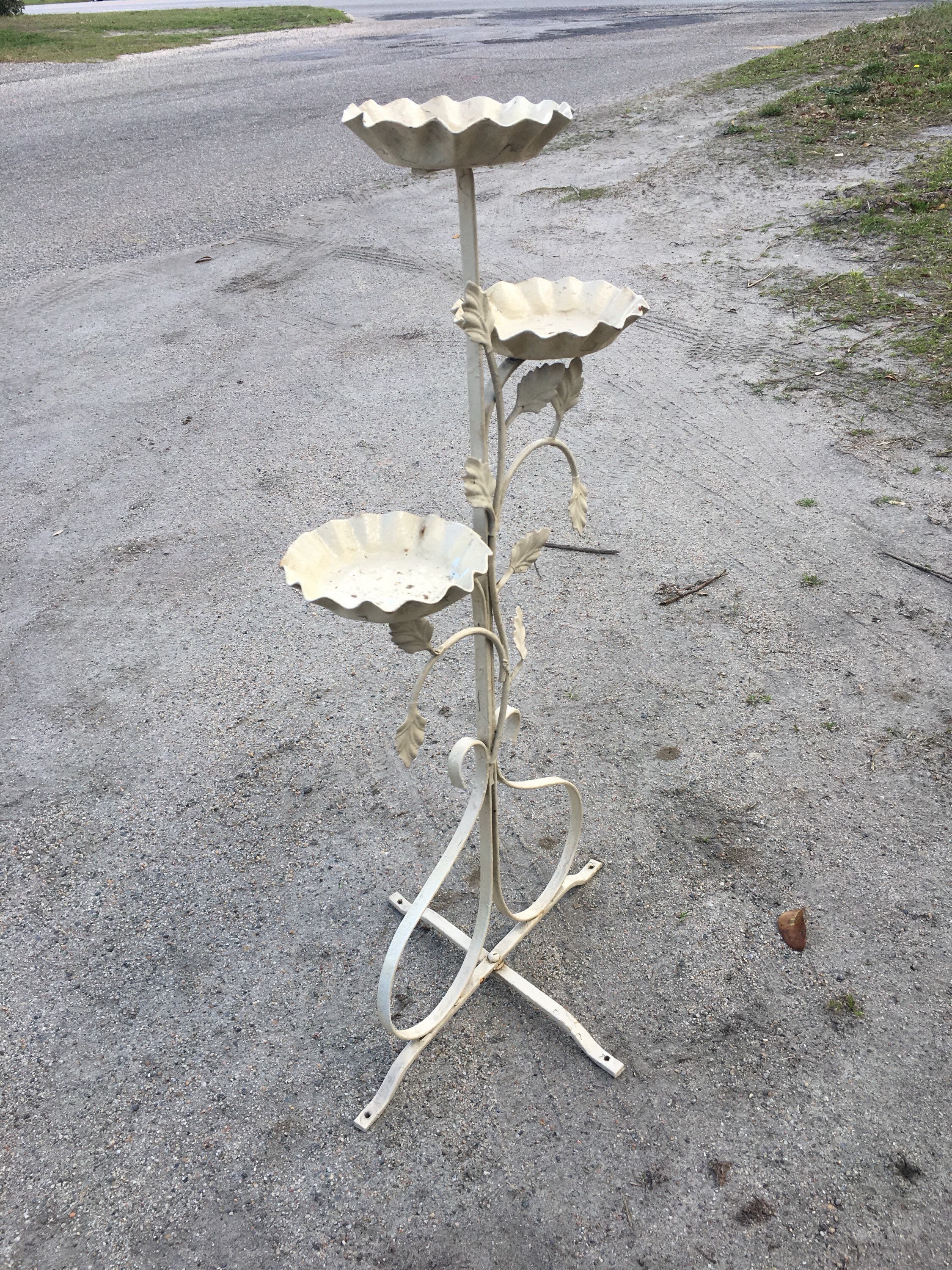 Vintage Wrought Iron 3 Tier Plant Stand 3 Scalloped Trays Etsy