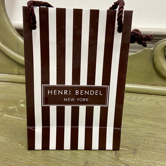 Henri bendel bag charm hotsell