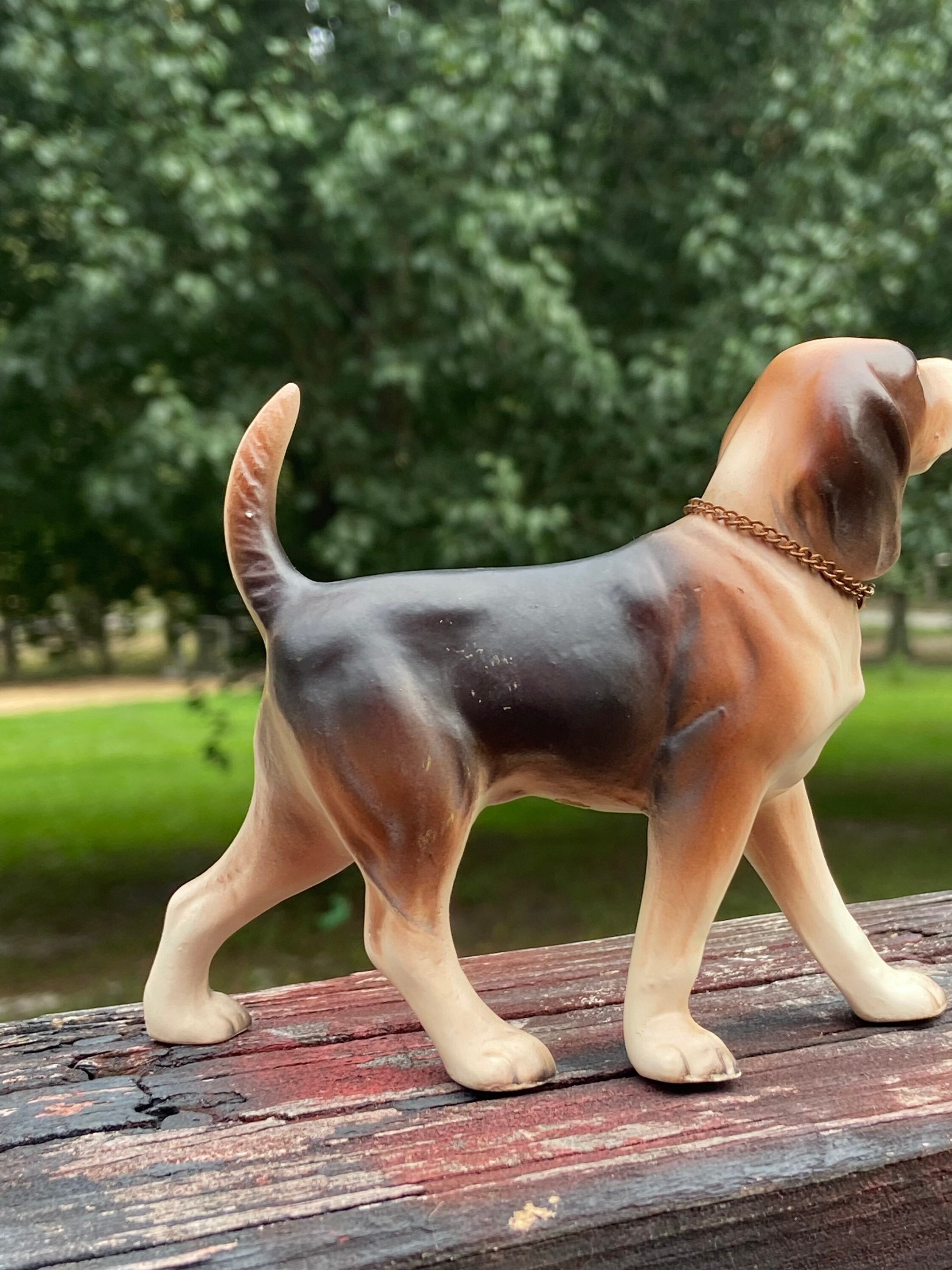 Beagle Figurine Dog Statue Original Chain Copper Nameplate Etsy