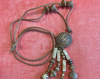 Boho Tassel Necklace Carved Wooden Beads Fun Hippie Pendant Necklace Summer Fashion Necklace Sundress Jewelry