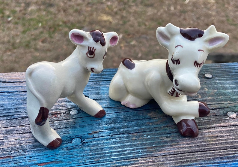 Rio Hondo Mama Cow and Calf Figurines Farm Animal Shelf Sitters Kitschy Kitchen Farmhouse Inspired Tiered Tray Decor Mid Century Figures image 10