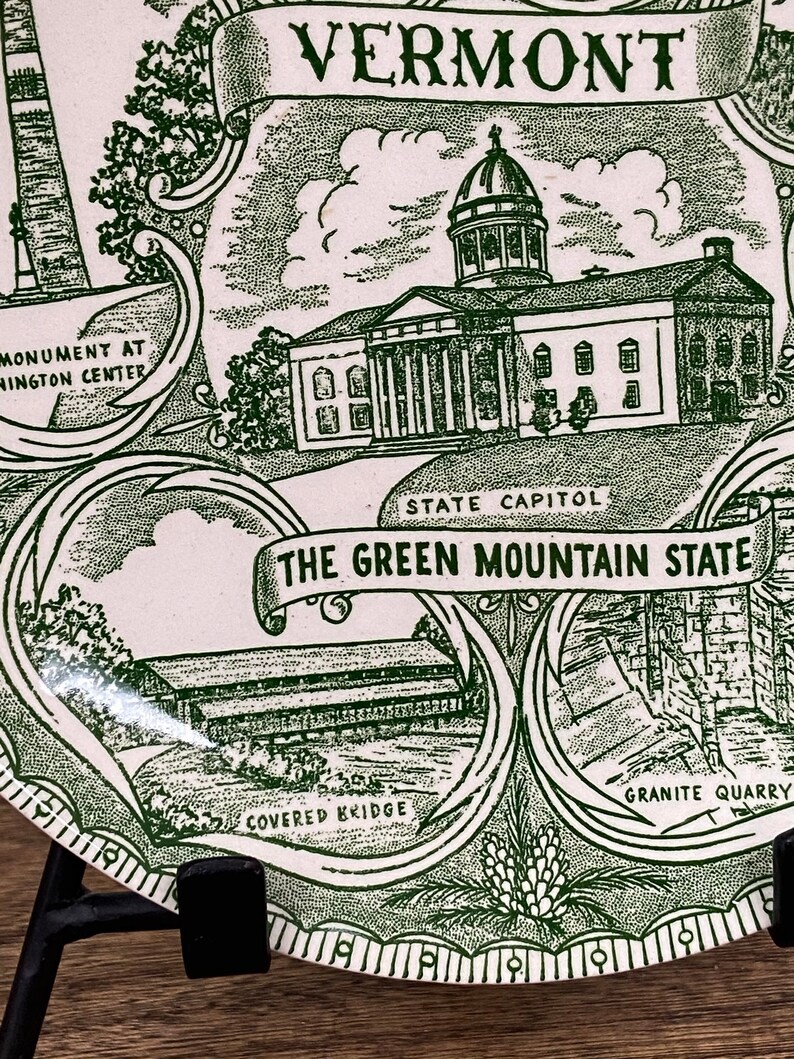 Vermont Collectible Plate Road Trip Vermont Souvenir Plate Farmhouse Gallery Wall Green and White Decorative Plate