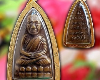 Colgante de moneda sagrada para la abundancia, la buena fortuna y la seguridad de Luang Pu Thuat