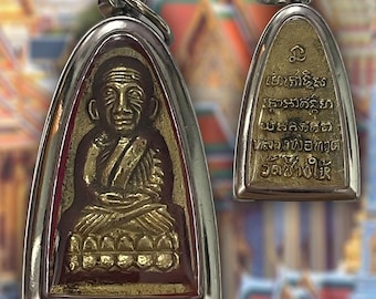 Colgante amuleto Luang Pu Thuat: moneda de protección contra la riqueza, la suerte, la energía y el mal.
