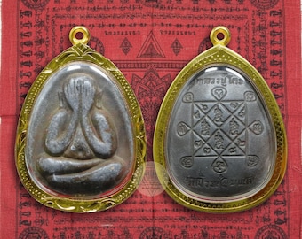 Amuleto sagrado tailandés del renombrado Luang-Pu-Toh / Garantiza su seguridad, escudo espiritual, suerte y energía.