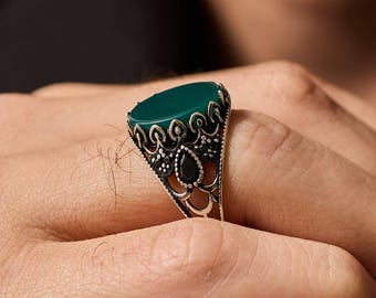 Silver Green Agate Men's Ring: Oval Gemstone Signet Ring, Antique Style Men Ring, Unique Edwardian Ring