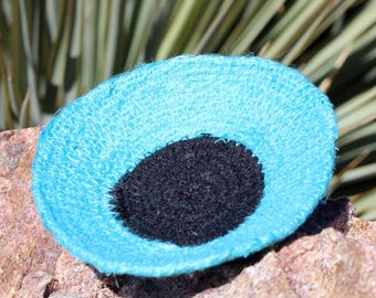 Aqua Top Artisanal Mini Basket