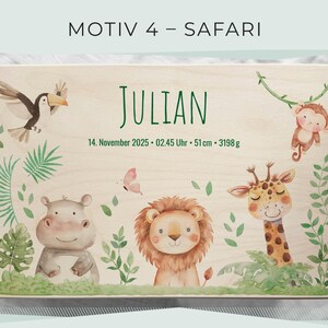 May include: Wooden plaque with a safari theme, featuring a toucan, monkey, hippo, lion, and giraffe. The name "JULIAN" is written in green, along with the date, time, and measurements: 51 cm and 3198 g.