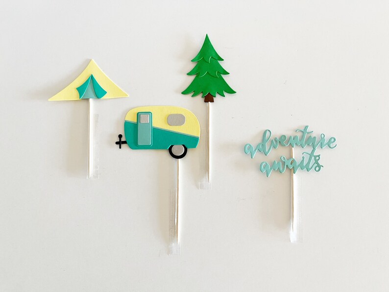 24 Stück Happy Camper Cupcake-Topper – Camping-Motiv Mit Zelt, Lagerfeuer, Auto | Für Wald-, Outdoor- & Holzfäller-Partys | Wiederverwendbare Papier-Deko