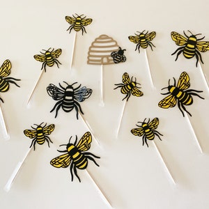 Bee Cupcake Toppers, baby shower, birthday, mom to bee, 3D bees