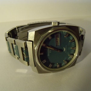 Bulova Mens Watch Automatic 1971 Blue Dial Stainless Steel image 2