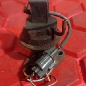 92-95 HONDA Civic D15Z1 1.5 VTEC-E - EGR Valve