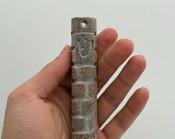 Modern Marble Mezuzah with Jerusalem Wall Design – Indoor & Outdoor Jewish Home Decor, White Rounded Case