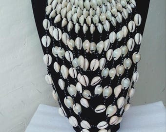 Handmade Natural Cowrie Shell Necklace: African Design