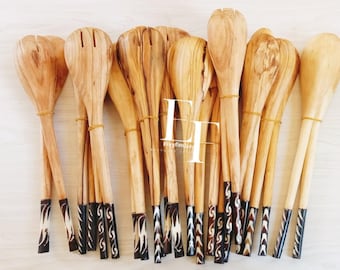 Juego de cucharas de madera hechas a mano: detalle de hueso, cucharas para servir