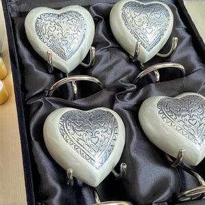 Silverhjärt-urnor för mänsklig aska, miniurnor, 7,5 cm