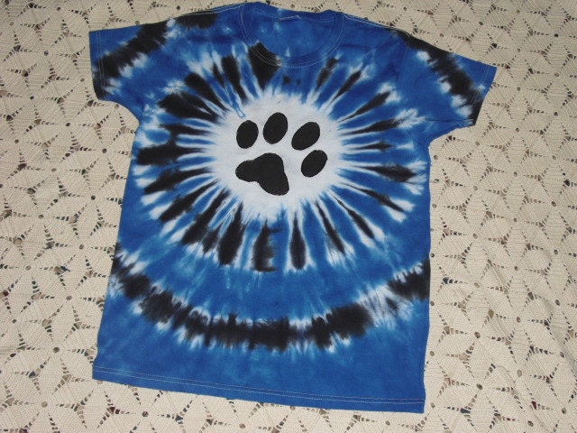 Tie dye shirt adult women's small PAW in royal blue