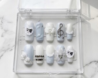 Cute Cat Press On Nails | Kawaii White Blue 3D Nails | Coquette Bow Kitty Nails | Korean Handmade False Nails with Music Note Charm