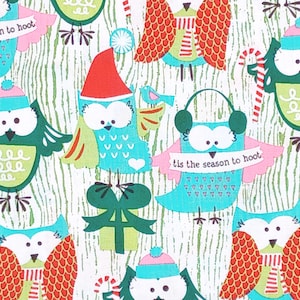 1 Fat Quarter TIS the SEASON to HOOT Christmas Owls Wood Grain Woodgrain Winter Holiday Red Green Michael Miller Quilting Sewing Fabric
