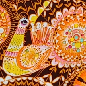 1 Fat Quarter SPINNING WHEELS Electric Peacock Mod Vögel Henna Orange Schokolade Braun Alexander Henry 2005 Quilting Sewing Fabric
