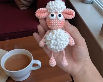 Schema facile per realizzare una pecorella all'uncinetto / Tutorial Amigurumi in PDF per un ciondolo da borsa