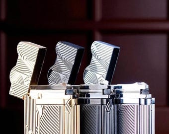 Accendino a cherosene Sanji - Accessorio unisex retrò, regalo per lui e per lei, accendino tascabile da collezione, elegante accessorio vintage