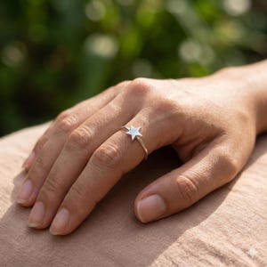 925 Sterling Silver Dainty Star Ring, Minimalist Celestial Jewelry, Stackable Everyday Band