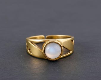 Moonstone Brass Ring - Adjustable Boho Gold Band - Minimalist Moonstone Jewelry - Gemstone Statement Ring - Gift for Her