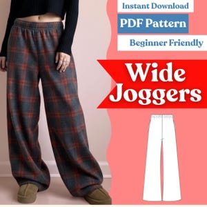 Op de afbeelding: Wijde joggingbroek met een donkergrijs en rood ruitpatroon en een elastische tailleband. De afbeelding bevat de tekst Instant Download, PDF Pattern, Beginner Friendly en Wide Joggers, naast een witte lijntekening van de broek.