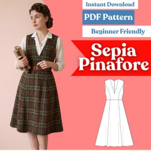 Op de afbeelding: Een bruine en groene geruite pinafore jurk met een diepe V-hals en een bruine riem in de taille. De afbeelding bevat de tekst Instant Download, PDF Pattern, Beginner Friendly, Sepia Pinafore en een lijntekening van de jurk.