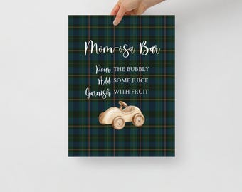 プレッピーなベビーシャワーサイン｜「Mom-osa Bar」プリントマットサイン｜タータンチェックのベビーシャワーデコレーション｜ベビーシャワーアクティビティ｜クラシックなテディベア