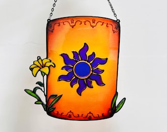 Ra.pu.nz.el Sun Resin Suncatcher, Ta.ng.led Lantern Window Decor, Magical Kingdom Gift, Princess Room Art, Acrylic Hanging Panel
