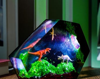 Dinosaur Encapsulated Resin Lamp, Jurassic Park Inspired Tabletop Display with Dino Figures & Lush Greenery, Birthday Gift For Kids