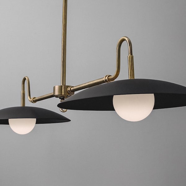 Lámpara de araña lineal de latón: Lámpara de araña moderna de mediados de siglo para isla de cocina