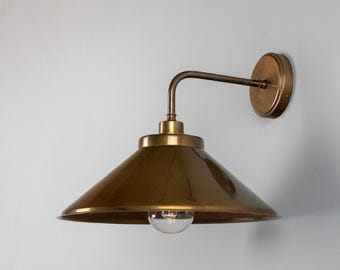 Messing wandkandelaar: moderne wandverlichtingsarmaturen uit het midden van de eeuw voor de woonkamer