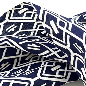 Japanese Yukata Cotton Kimono Fabric indigo and white Geometric Design OFF the bolt Vintage Traditional Japanese Cotton Panel Textile