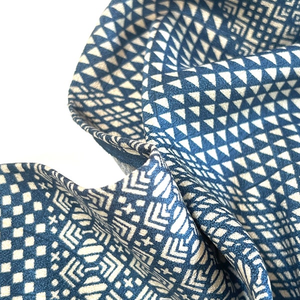 Modern Geometric Blue and White Japanese Silk Kimono Fabric 100% silk  Vintage Silk Panels Sustainable Fabric Sewing Gift for Mom