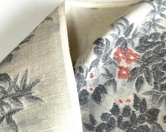 Floral Bamboo IKAT Tsumugi Silk Kimono Fabric by the yard Gray White with Red Blossoms Ikat Kasuri weave 100% Silk OFF the bolt Japanese