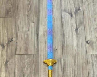 Versión impresa en 3D de la espada de Rumi, fabricada con PETG duradero