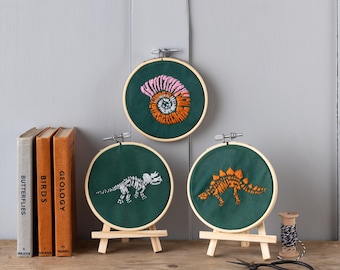 Zestaw do haftu prehistorycznego – zestaw trzech sztuk