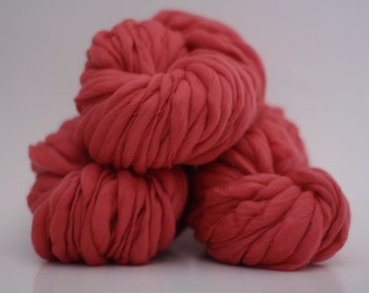 Merino Thick and Thin Hand Spun Yarn Coral Wool Slub tTS(tm)