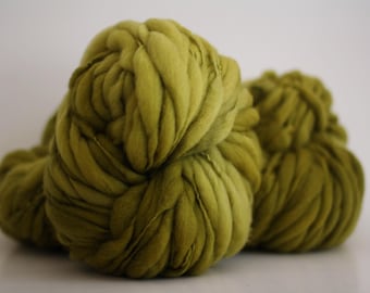 HandSpun Wool Yarn Thick and Thin Bulky Chunky Slub Hand Dyed TTS™ Wasabi