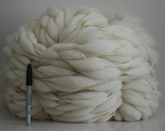 Thick Thin Yarn Hand Spun Base Bare Dyeing Merino Wool Slub tTS™ Bulk Ecru Natural White Undyed One-pounder