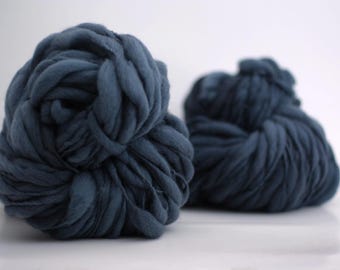 Super Chunky HandSpun Yarn Thick and Thin Wool Slub Hand Dyed tts™  Batik Blue